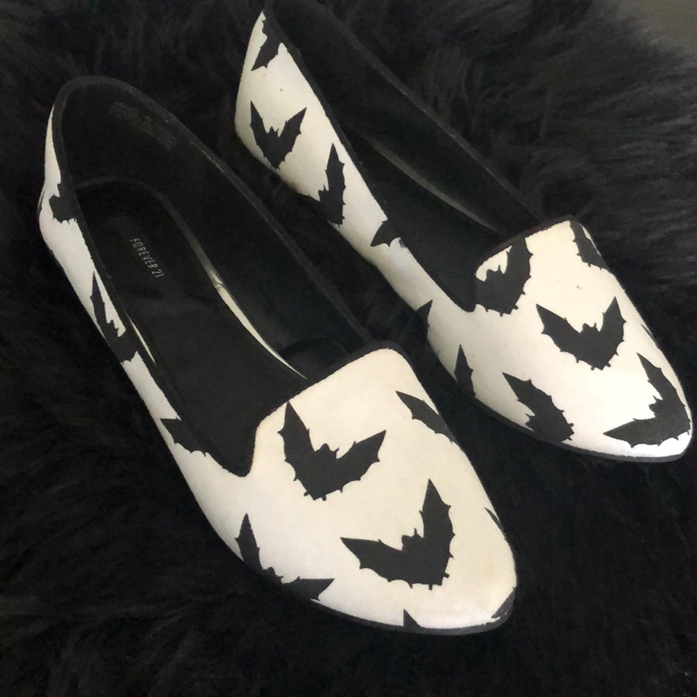 Bat flats 🦇 New woman’s US size 8